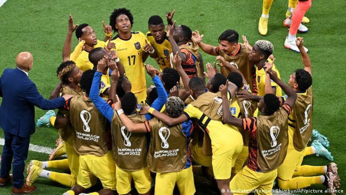 Noticia: Qatar 2022: Posible 11 de "La Tri" para enfrentar a Senegal Qatar 2022: Posible 11 de "La Tri" para enfrentar a Senegal