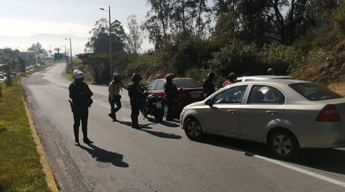 Noticia: Asesinan al director de la cárcel de El Inca Asesinan al director de la cárcel de El Inca