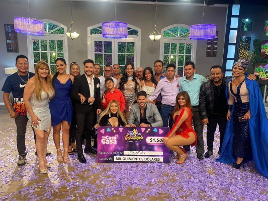 Fabiana Buenaire es 'La Nueva Voz de la Tecnocumbia'