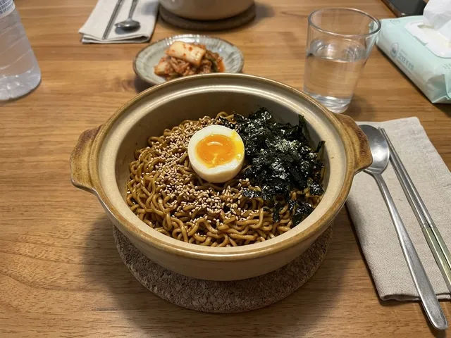 Jja-Cham Myeon: Chapagetti + Sesame Ramen