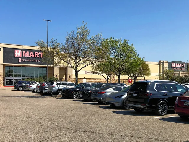 H Mart storefront in Austin