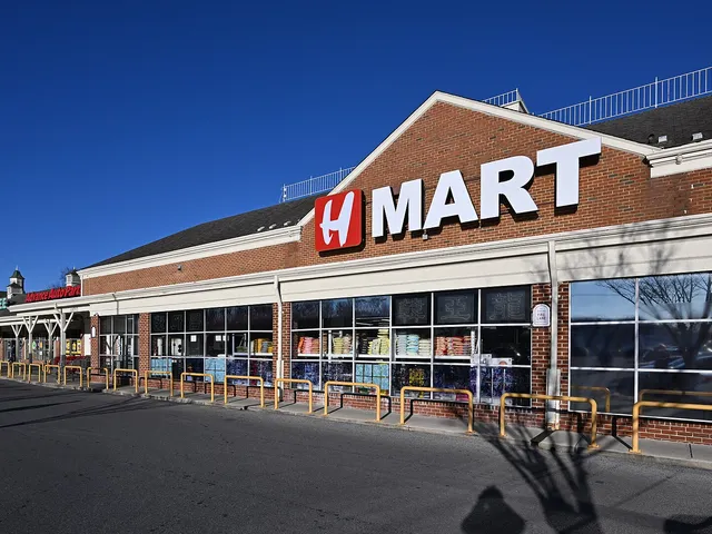 H Mart at the Wheaton Park shopping center