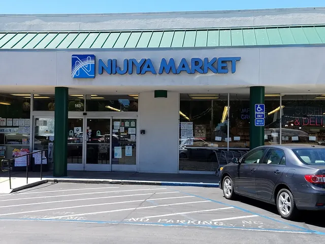 Nijiya Market storefront in Mountain View