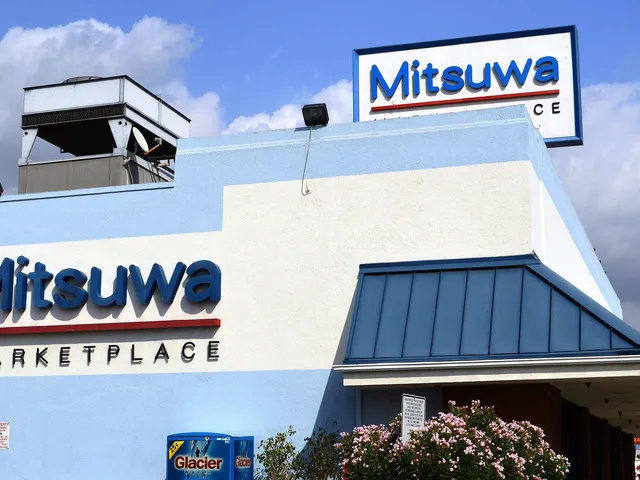 Mitsuwa Marketplace on Las Tunas Drive, San Gabriel
