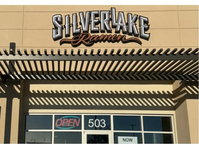 Silverlake Ramen - Eastlake Commons