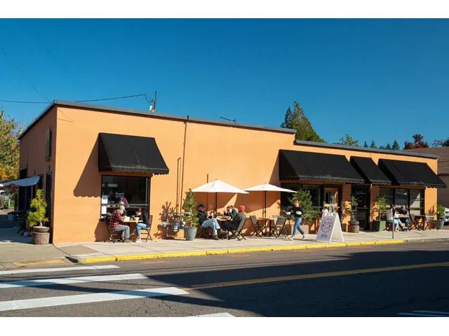 Fin+Fowl Kitchen