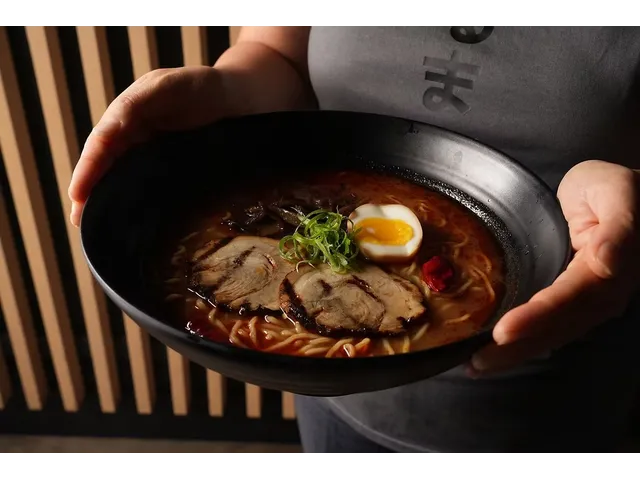 Daruma Ramen and Bowl