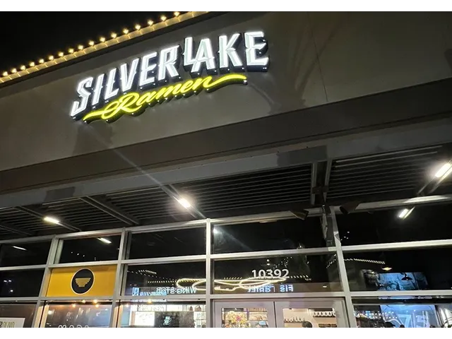 Silverlake Ramen - Mission Hills