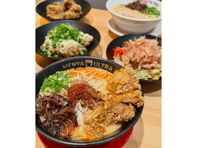 Menya Ultra - Mira Mesa