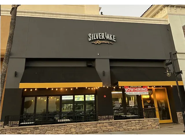 Silverlake Ramen - Riverside Tyler Mall