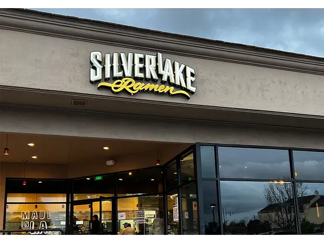 Silverlake Ramen - South Pasadena