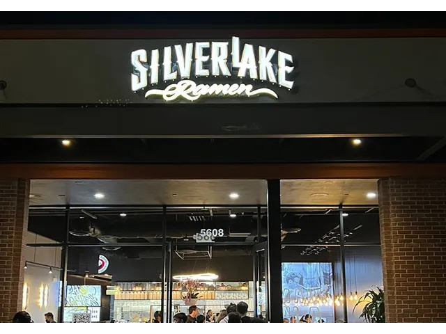 Silverlake Ramen - Van Nuys