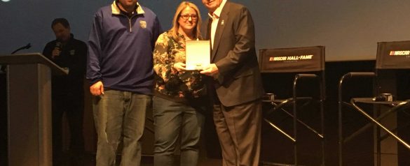 Class of 2020 Lifetime Membership Plaque Presentation