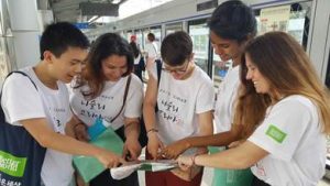 NSLI-Y students using subway maps to guide themselves around Seoul.