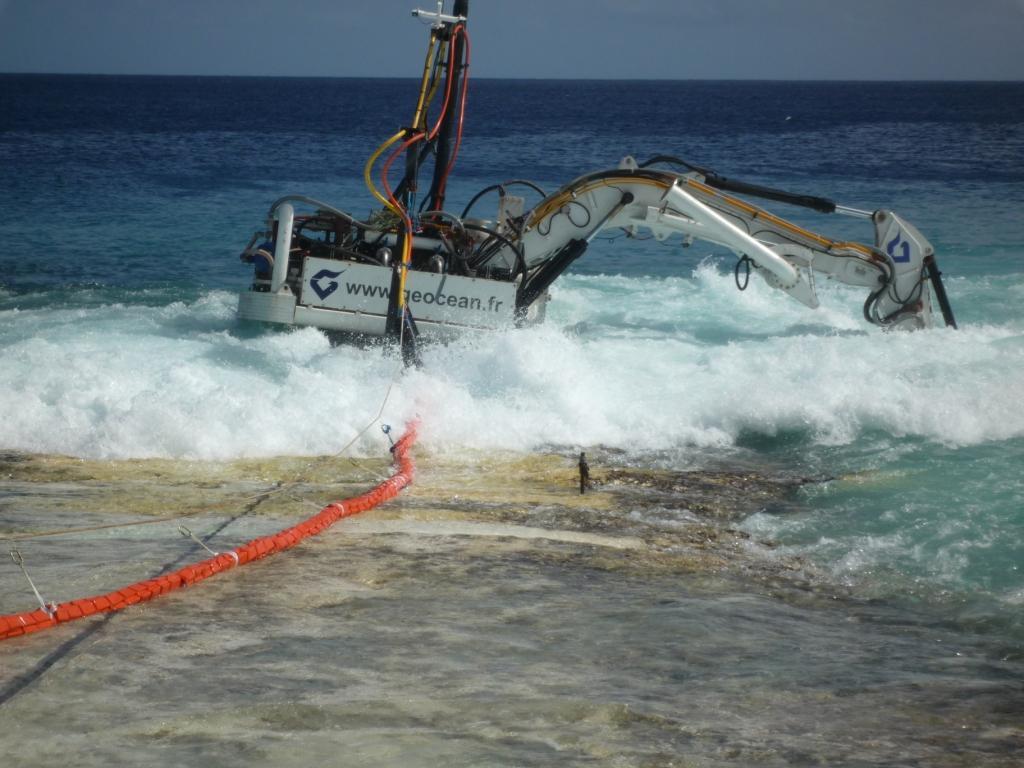 1508-16t-submarine-excavator_2