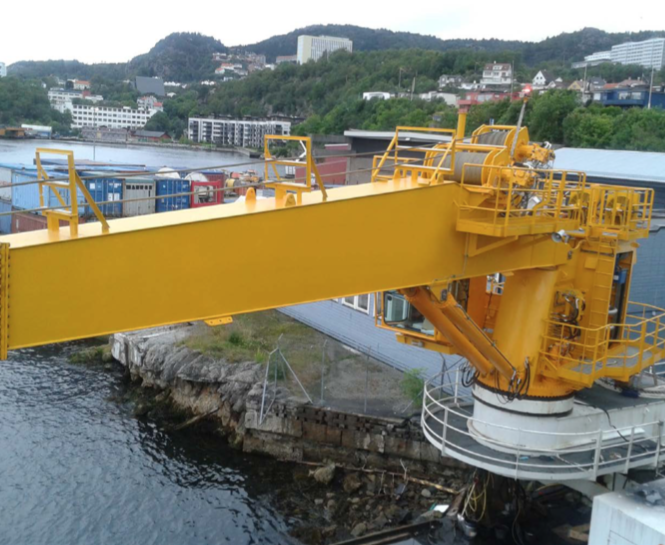 1516-15t-dk-300-stiff-boom-crane_1