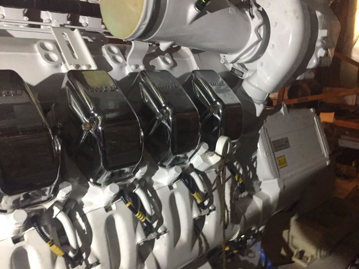 1620-mtu-16v4000m90-marine-engine-new-gearbox-for-sale_2