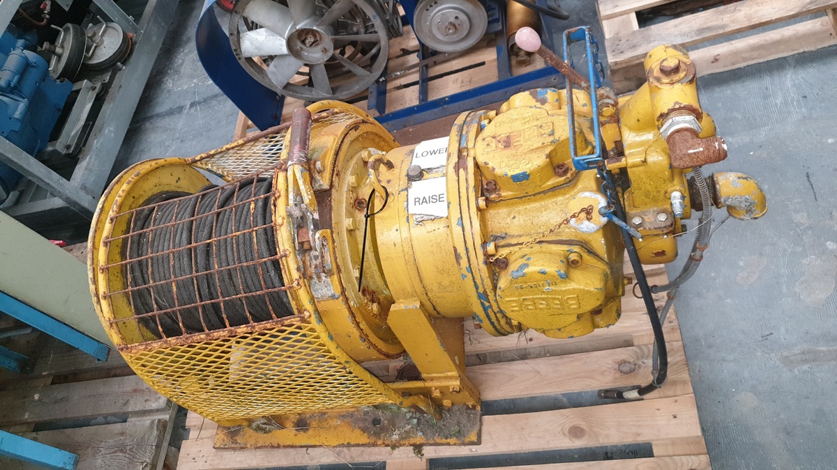 2110-man-riding-air-winches_2