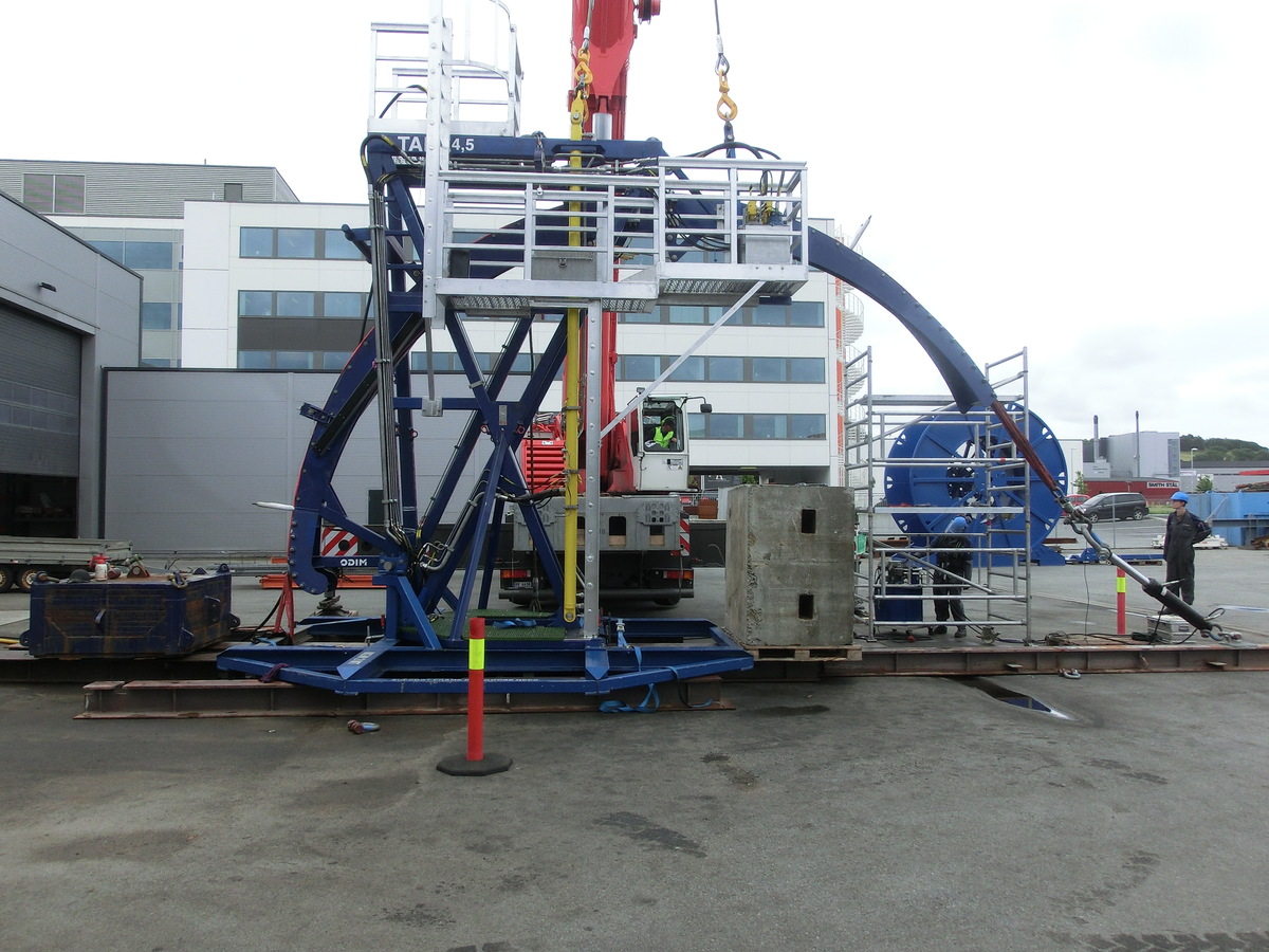 2125-gooseneck-for-coil-tubing-operation_1