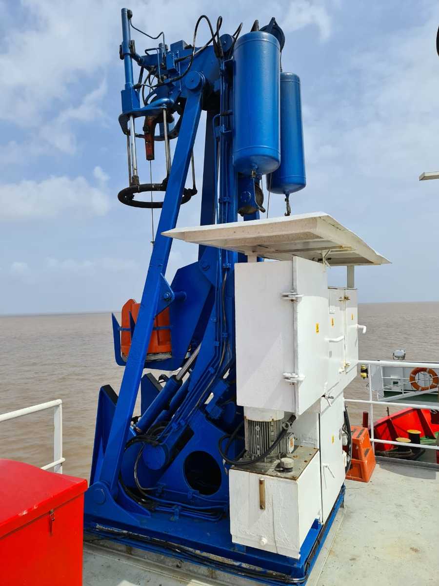 2328-bandak-light-taut-wire-system_1