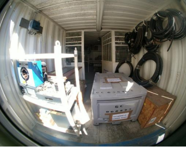 2420-100t-marine-excavator_3