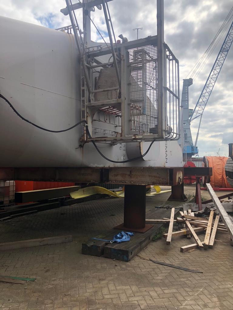 2469-26t-huisman-offshore-crane_3