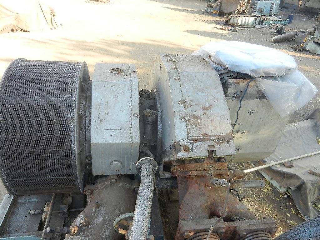 2558-yanmar-8ey26lw-diesel-generator-set_2