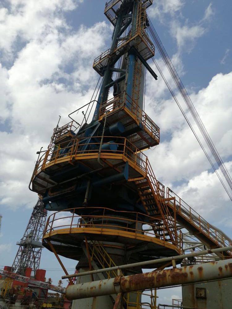 2584-huisman-120t-kingpost-crane_7