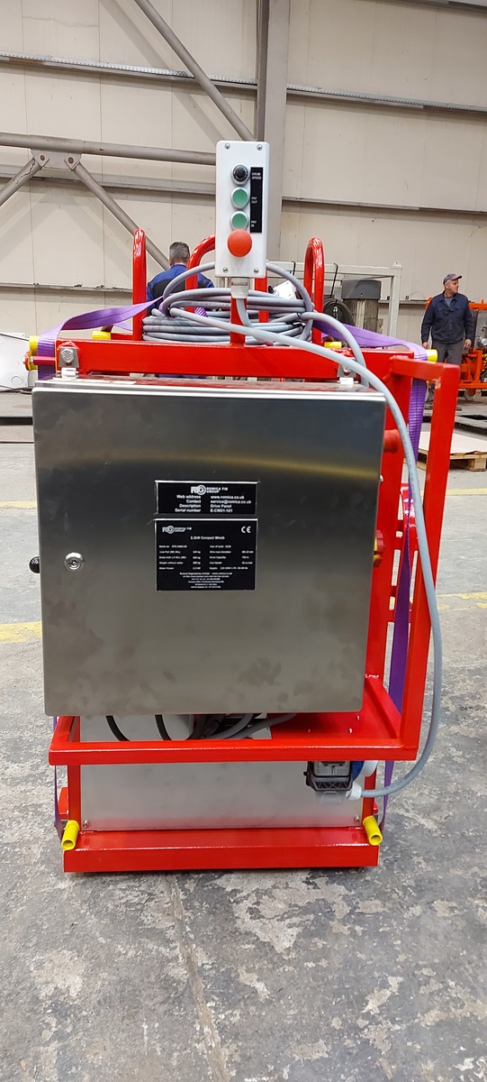 2615-compact-electric-winch-0-24-te-wll_5