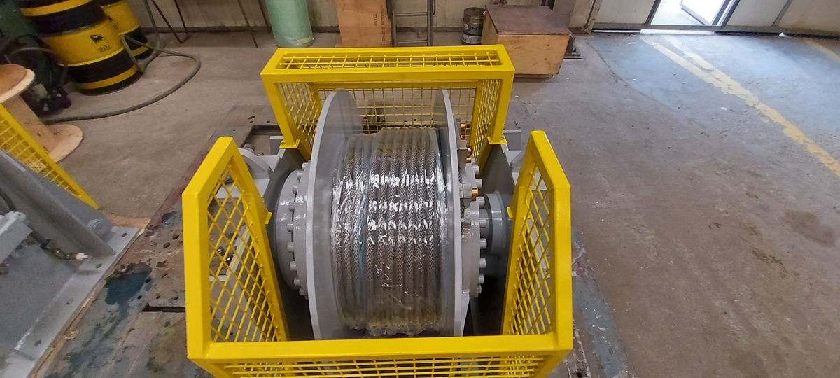 2663-10te-a-frame-winch_7