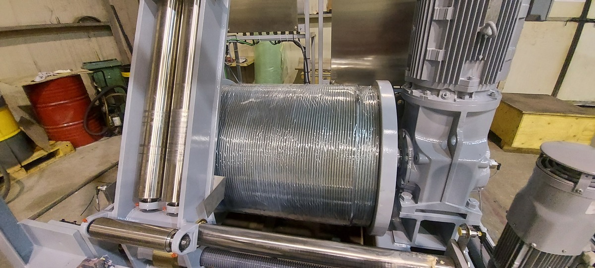 2665-2-25-te-3000m-electric-winch_4