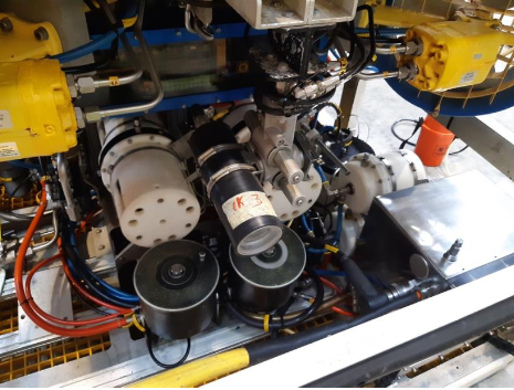 2142-triton-xlx-rov_5