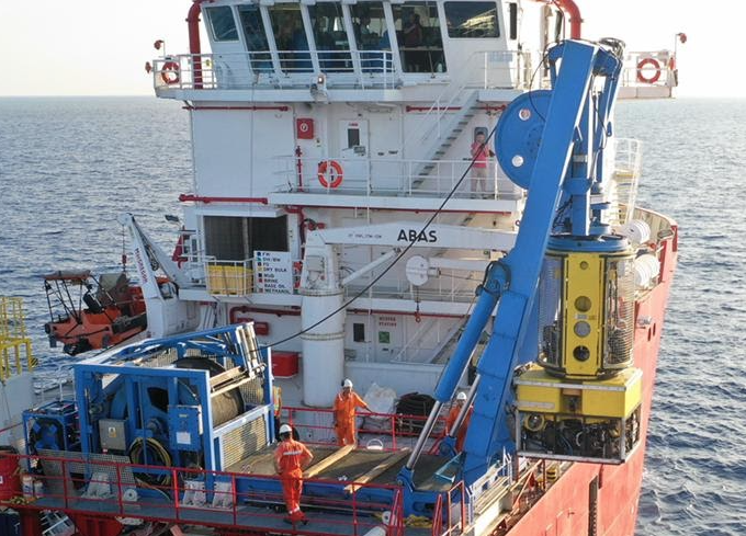 2952-quasar-compact-work-rov_2