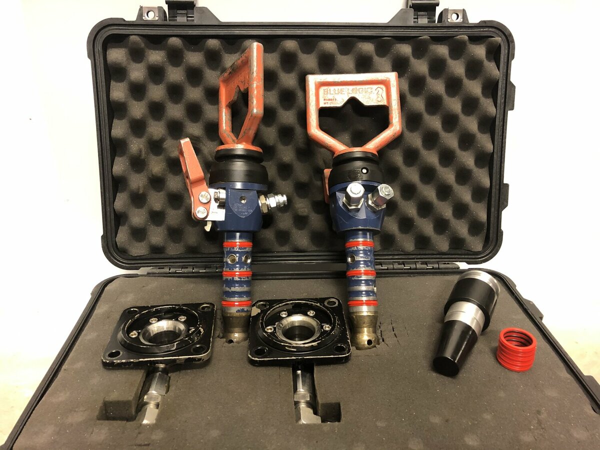 2982-hot-stabs-and-receptacles_1