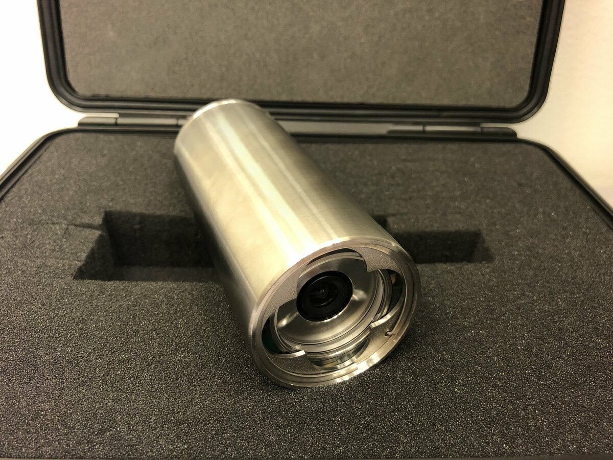 2987-silvertip-shark-camera_1