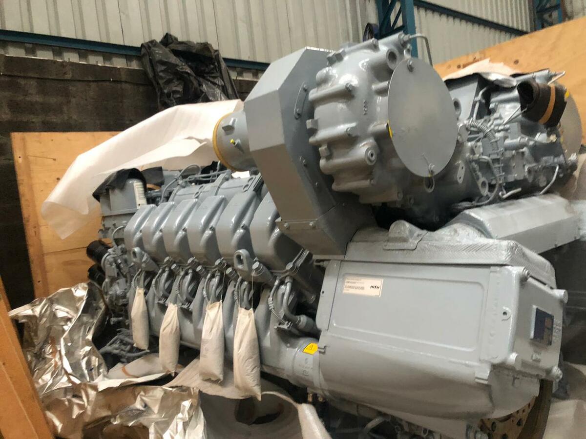3036-mtu-12v4000-m90-marine-diesel-engines_7