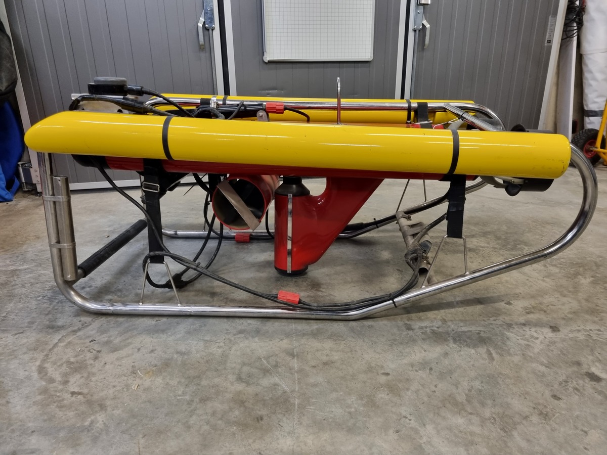 3056-deep-ocean-phantom-hd2-rov_15