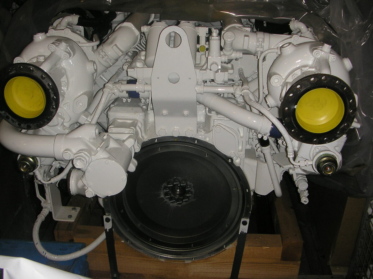 3066-man-d2842le406-marine-engines_1