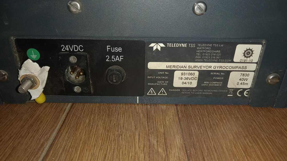 3099-tss-meridian-surveyor-gyrocompass_7