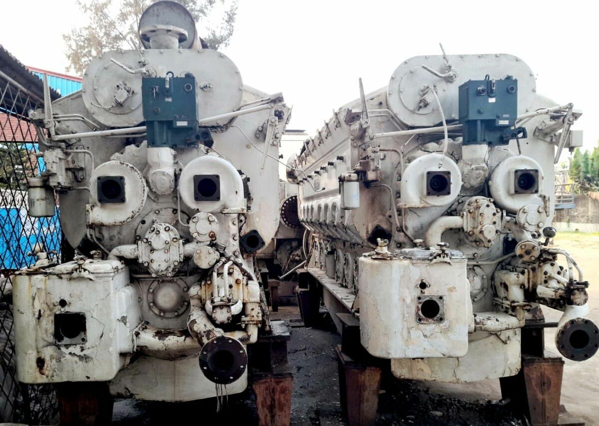 EMD 16 710 G7A Engines 2 For Sale For Sale MAIN Dockstr