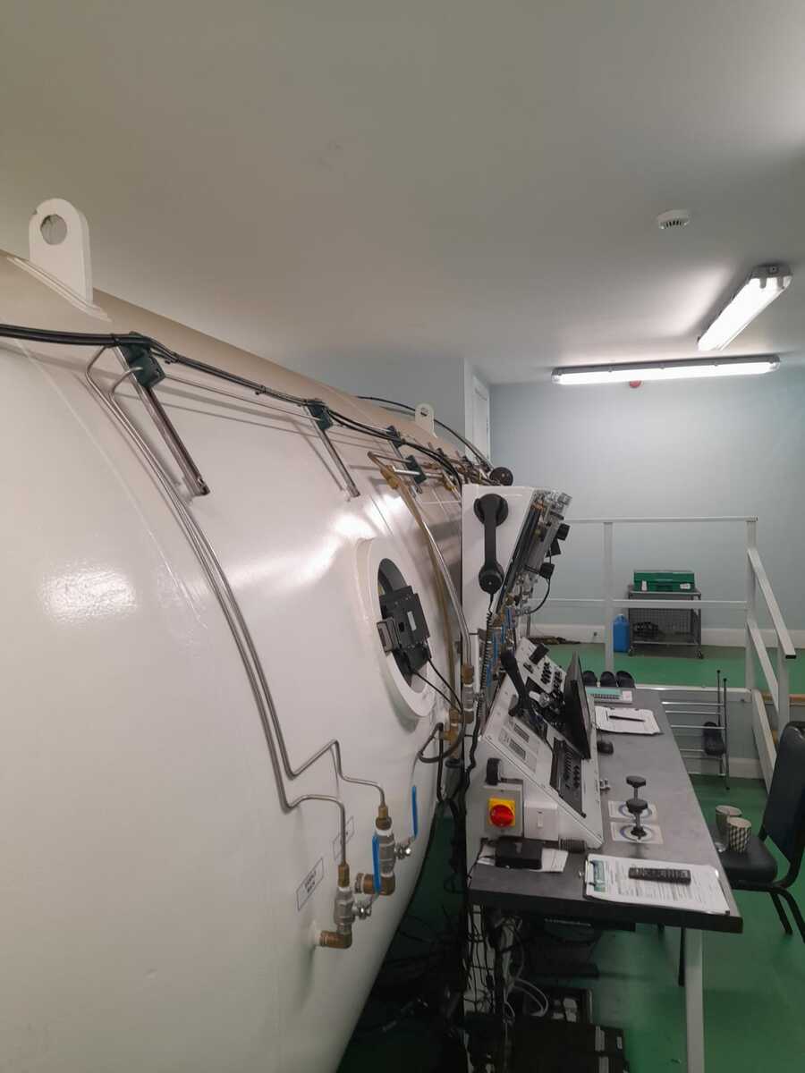 3023-hyperbaric-oxygen-therapy-chamber_19