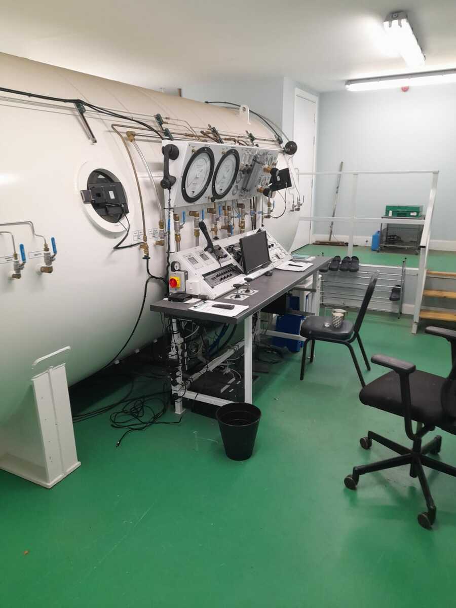 3023-hyperbaric-oxygen-therapy-chamber_16