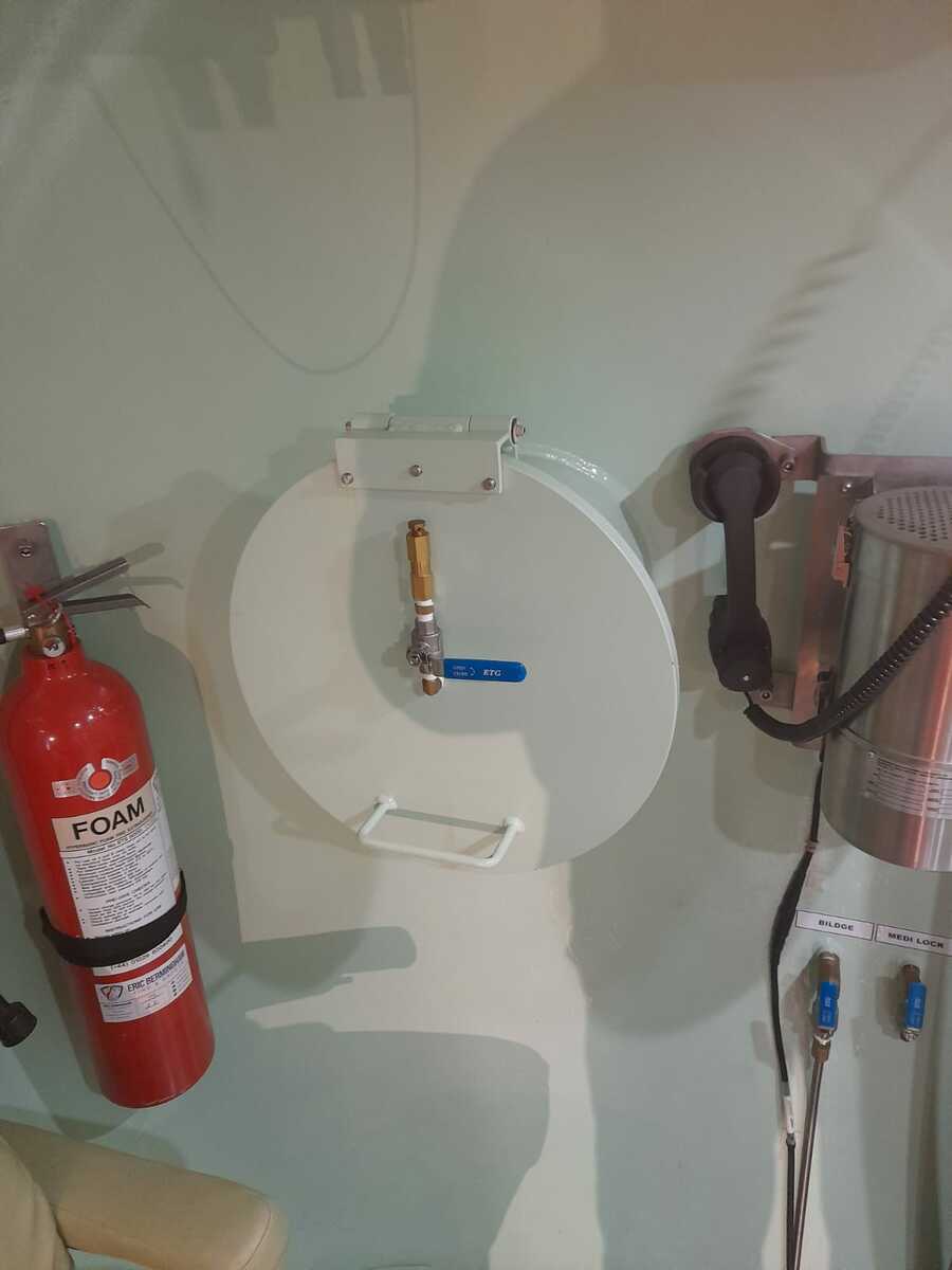 3023-hyperbaric-oxygen-therapy-chamber_11