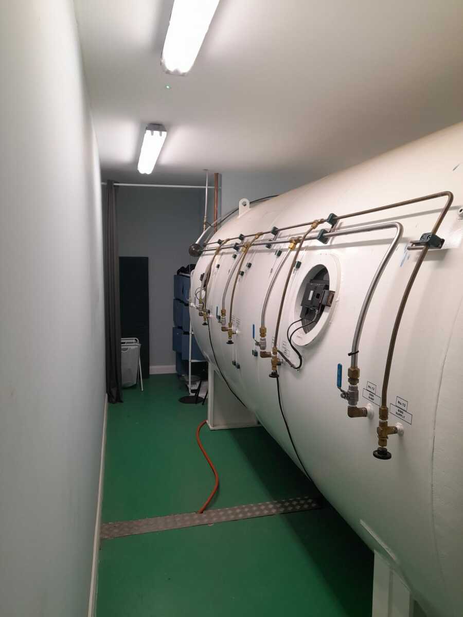 3023-hyperbaric-oxygen-therapy-chamber_10