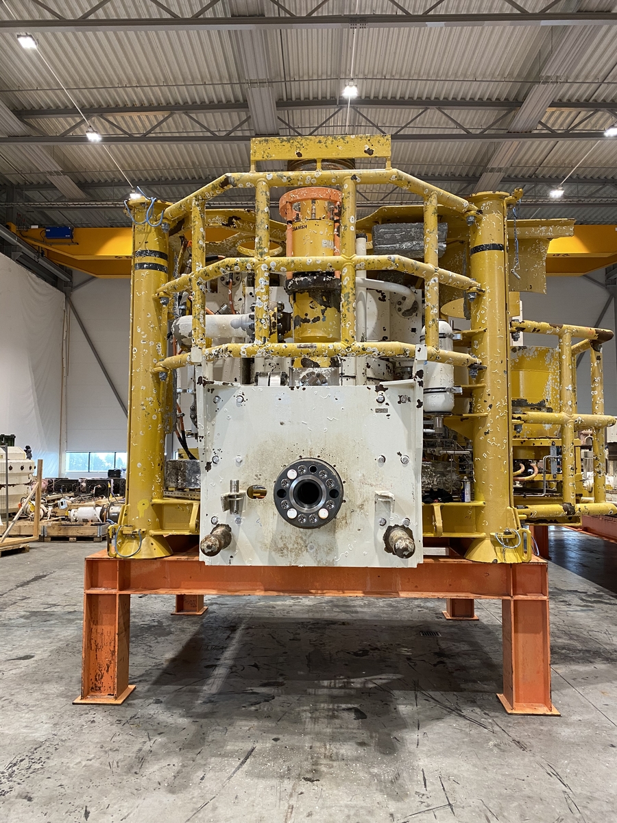 3198-2010-aker-solutions-horizontal-xmas-tree_3