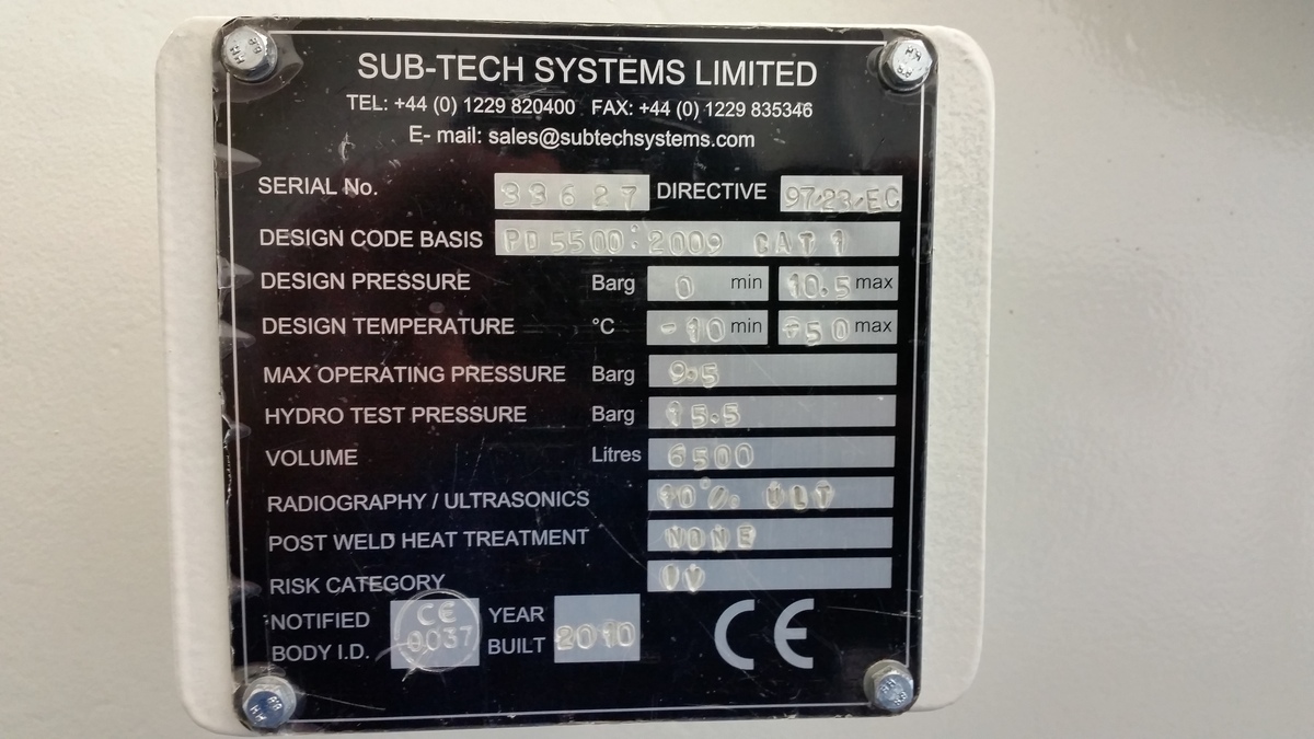 3313-60-containerised-decompression-chamber_10