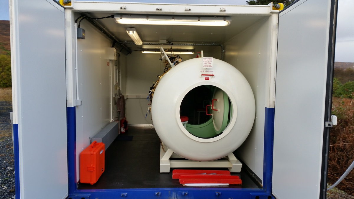 3313-60-containerised-decompression-chamber_1