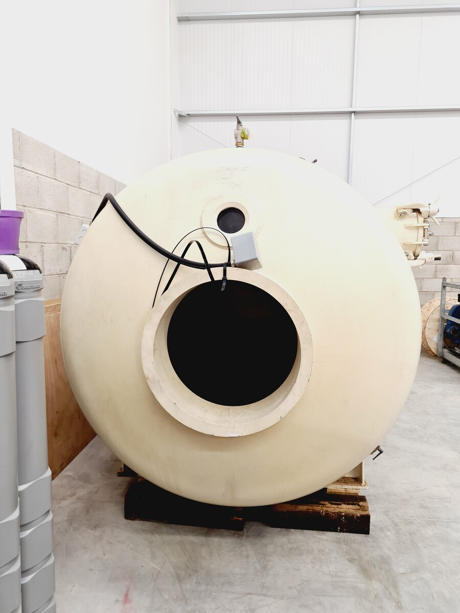 2105-1-8m-diving-decompression-chamber-ddc_7