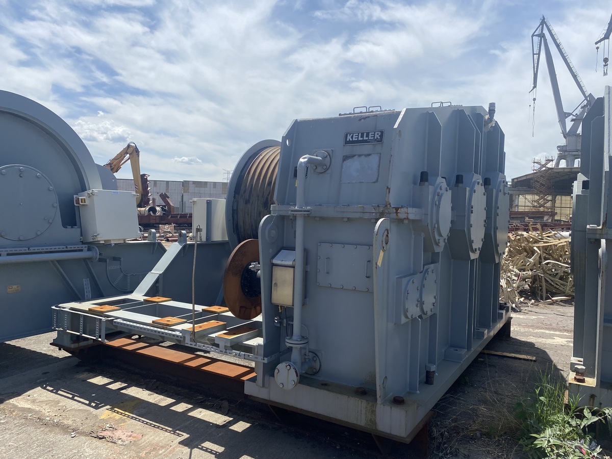 3349-intermediate-and-draghead-winches_10