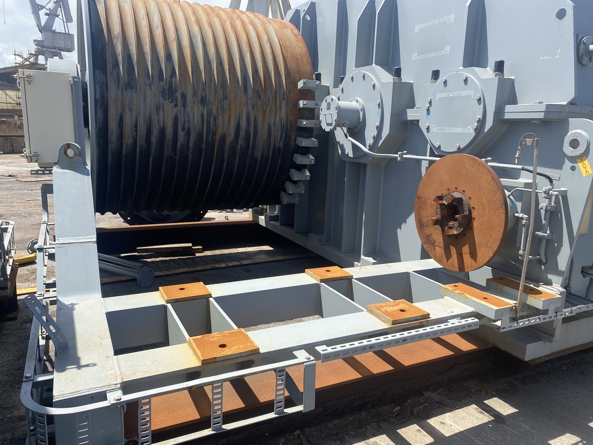 3349-intermediate-and-draghead-winches_9